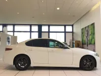 Usata Alfa Romeo Giulia Super 160 CV (117 kW) 2019 Bianco Berlina