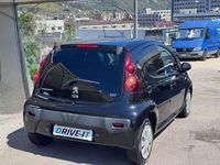 Gebraucht Peugeot 107 Active 68 PS (50 kW) 2012 Schwarz Kleinwagen