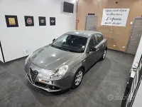 Usata Alfa Romeo Giulietta Distinctive 105 CV (77 kW) 2013 Grigio Utilitaria