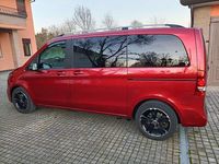 Usata Mercedes V220 163 CV (119 kW) 2022 Rosso Monovolume