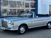 Usado Mercedes 280 SE 160 CV (117 kW) 1968 Plateado Descapotable