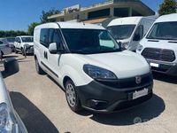 Usata Fiat Doblò 105 CV (77 kW) 2018 Bianco pastello Monovolume
