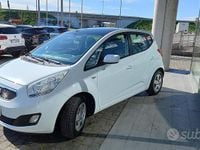 Usata Kia Venga Active 90 CV (66 kW) 2013 Bianco Utilitaria