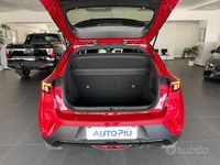 Usata Opel Mokka Ultimate 136 CV (100 kW) 2024 Red rubi SUV