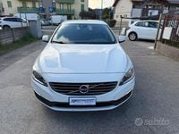 Usata Volvo V60 115 CV (84 kW) 2014 Bianco Station wagon