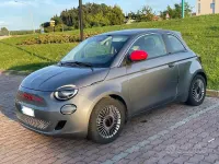 Usata Fiat 500e Red 42 kW (58 CV) 2023 Grigio Utilitaria