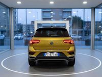 Usata VW T-Roc Advance 150 CV (110 kW) 2019 Giallo SUV