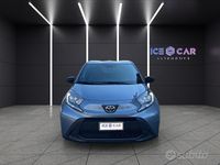 Usata Toyota Aygo X Active 72 CV (52 kW) 2025 Grigio SUV