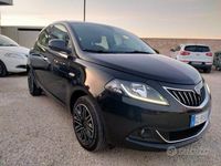 Usata Lancia Ypsilon Gold 69 CV (50 kW) 2022 Nero Utilitaria