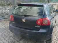 Usata VW Golf IV Trendline 105 CV (77 kW) 2004 Blu Berlina