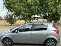 Usata Opel Corsa Cosmo 90 CV (66 kW) 2010 Utilitaria
