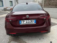 Usata Alfa Romeo Giulia 150 CV (110 kW) 2016 Rosso Berlina