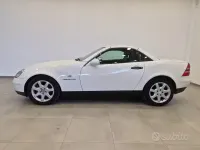Usata Mercedes SLK200 192 CV (141 kW) 2000 Bianco Cabrio
