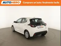 Usata Toyota Yaris Active 92 CV (67 kW) 2025 Bianco Utilitaria