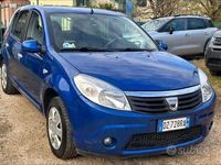 Usata Dacia Sandero Lauréate 75 CV (55 kW) 2009 Blu Utilitaria