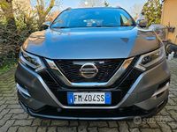 Usata Nissan Qashqai N-Connecta 131 CV (96 kW) 2018 Grigio SUV