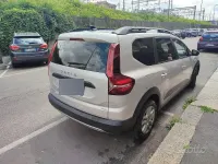 Usata Dacia Jogger Comfort 101 CV (74 kW) 2022 Grigio Monovolume