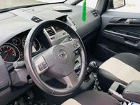 Usata Opel Zafira 105 CV (77 kW) 2006 Argento Monovolume