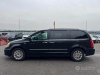 Usata Lancia Voyager Platinum 163 CV (119 kW) 2013 Nero Monovolume