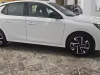 Usata Opel Corsa 101 CV (74 kW) 2025 Bianco Utilitaria