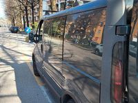 Usata Renault Trafic 82 CV (60 kW) 2006 Grigio Monovolume