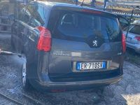 Usata Peugeot 5008 115 CV (84 kW) 2013 Grigio Monovolume