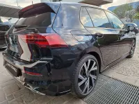 Usata VW Golf VIII R-line 190 CV (139 kW) 2022 Deep black perleffekt Berlina