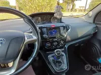 Usata Lancia Ypsilon Silver 95 CV (69 kW) 2015 Bianco Utilitaria