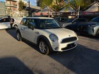 Usata Mini ONE 75 CV (55 kW) 2009 Beige Utilitaria