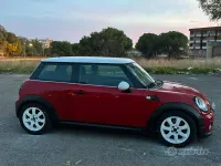 Usata Mini Cooper D 109 CV (80 kW) 2009 Utilitaria