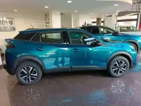 Nuova Peugeot 2008 Style 101 CV (74 kW) 2026 Blu obsession SUV