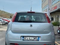 Usata Fiat Grande Punto Emotion 89 CV (65 kW) 2008 Argento Utilitaria
