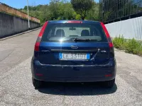 Usata Ford Fiesta Ambiente 68 CV (50 kW) 2003 Blu/azzurro Utilitaria