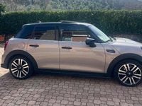 Usata Mini Cooper 136 CV (100 kW) 2023 Beige Utilitaria
