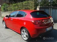 Usata Alfa Romeo Giulietta 150 CV (110 kW) 2011 Rosso Utilitaria