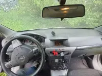 Usata Opel Astra GTC 105 CV (77 kW) 2005 Berlina
