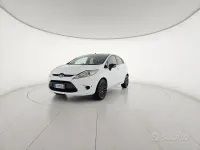 Usata Ford Fiesta 68 CV (50 kW) 2009 Bianco Berlina
