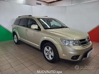 Usata Fiat Freemont Urban 140 CV (102 kW) 2011 Beige SUV