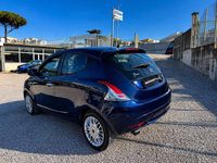 Usata Lancia Ypsilon Gold 69 CV (50 kW) 2017 Blu Utilitaria