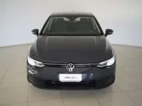 Usata VW Golf VIII Life 110 CV (80 kW) 2021 Grigio Berlina