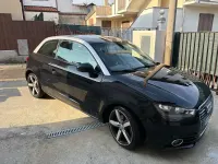 Usata Audi A1 Attraction 105 CV (77 kW) 2011 Nero Utilitaria
