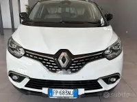 Usata Renault Scénic Initiale Paris 131 CV (96 kW) 2018 Bianco Monovolume