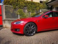 Usata Tesla Model S 158 kW (215 CV) 2019 Rosso Utilitaria