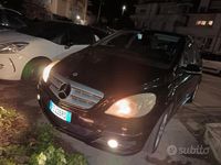 Usata Mercedes B180 2010 Nero Monovolume