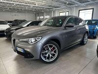 Usata Alfa Romeo Stelvio Executive 209 CV (153 kW) 2019 Argento scuro SUV