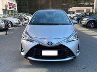 Usata Toyota Yaris Hybrid Active 73 CV (53 kW) 2017 Argento Berlina