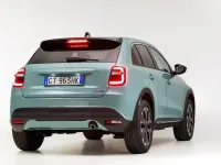 Nuova Fiat 600 Icon 136 CV (100 kW) 2026 Rosso SUV