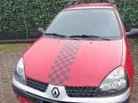 Usata Renault Clio 65 CV (47 kW) 2004 Rosso Utilitaria