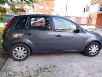 Usata Ford Fiesta 73 CV (53 kW) 2003 Grigio Utilitaria