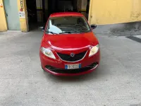 Usata Lancia Ypsilon Platinum 69 CV (50 kW) 2016 Rosso Utilitaria